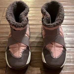 Nike Flex Advance Slip On Boots Size 1Y